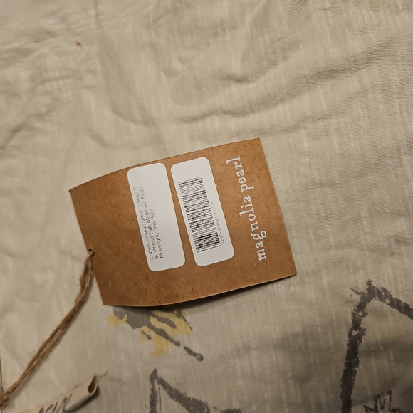 NWT Magnolia Pearl- Lumen Christi Boyfriend Tee #879 - Picture 3 of 4